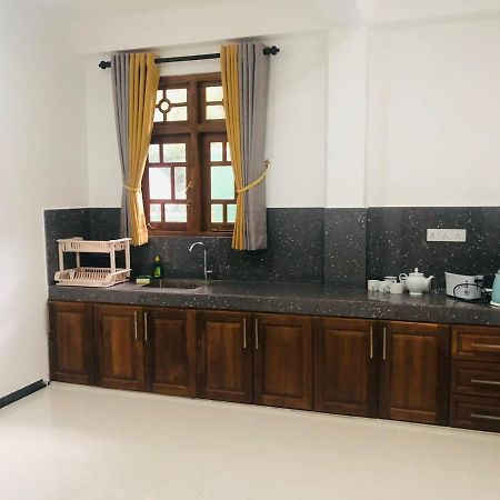 Paradise Hilltop Villa & Apartment Galle Buitenkant foto