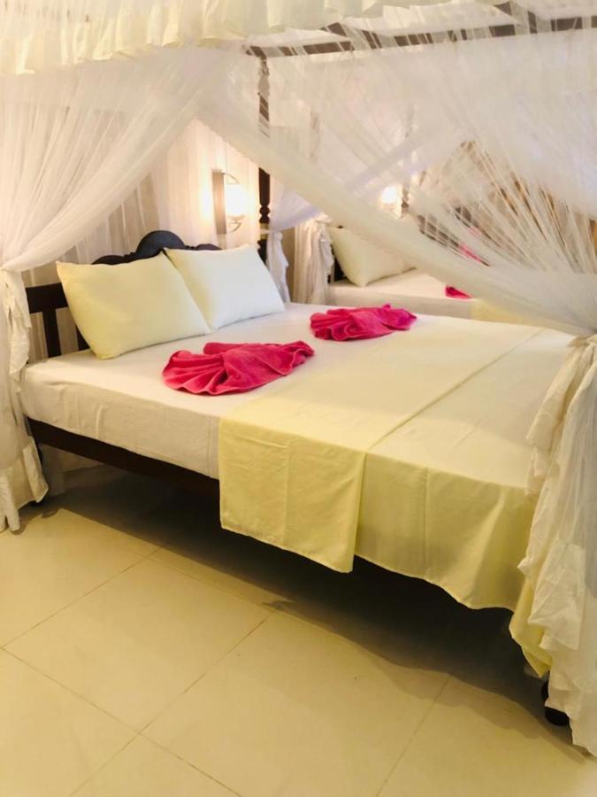 Paradise Hilltop Villa & Apartment Galle Buitenkant foto