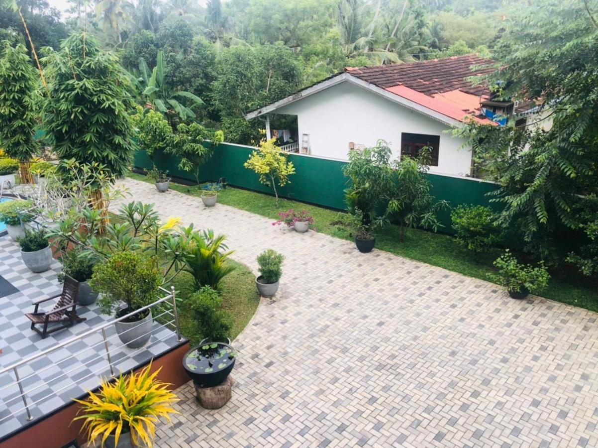 Paradise Hilltop Villa & Apartment Galle Buitenkant foto